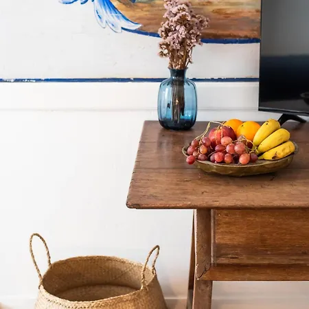 - * אריסרייה